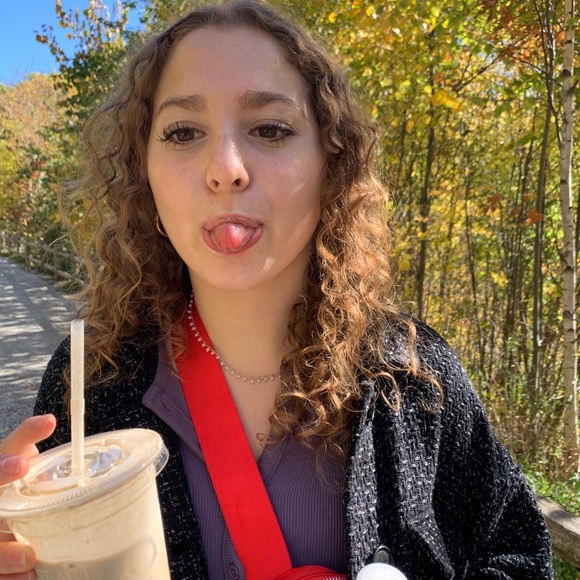 Meet your Posher, Bailey - Picture 1 of 1